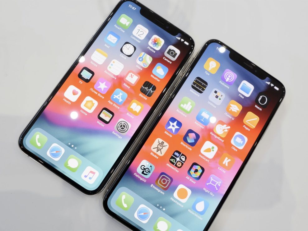 Apple releases a new version of iOS 12.1.2 for iPhones