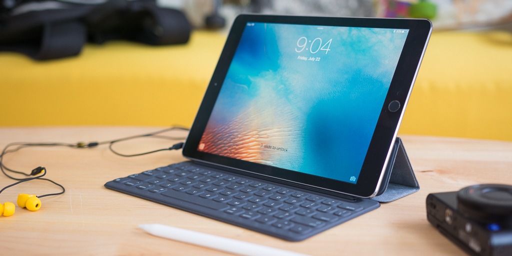 Review of Apple iPad Pro 2018 as an iOS MacBook