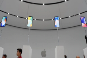Apple’s iPhone 12 may get 120 HZ display
