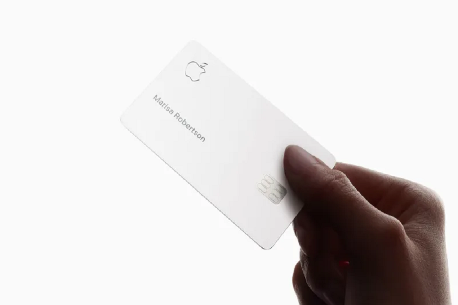 Clean your Apple Card