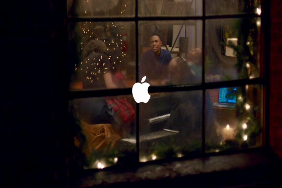 Apple Christmas December Event