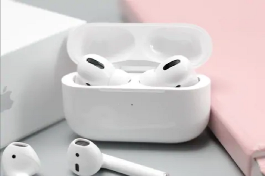 Dramatically Redesigned Apple Earphones