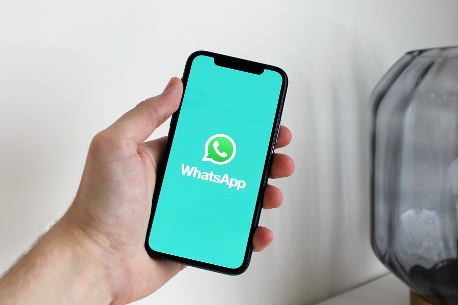 Send High-Quality Photos and Videos on WhatsApp