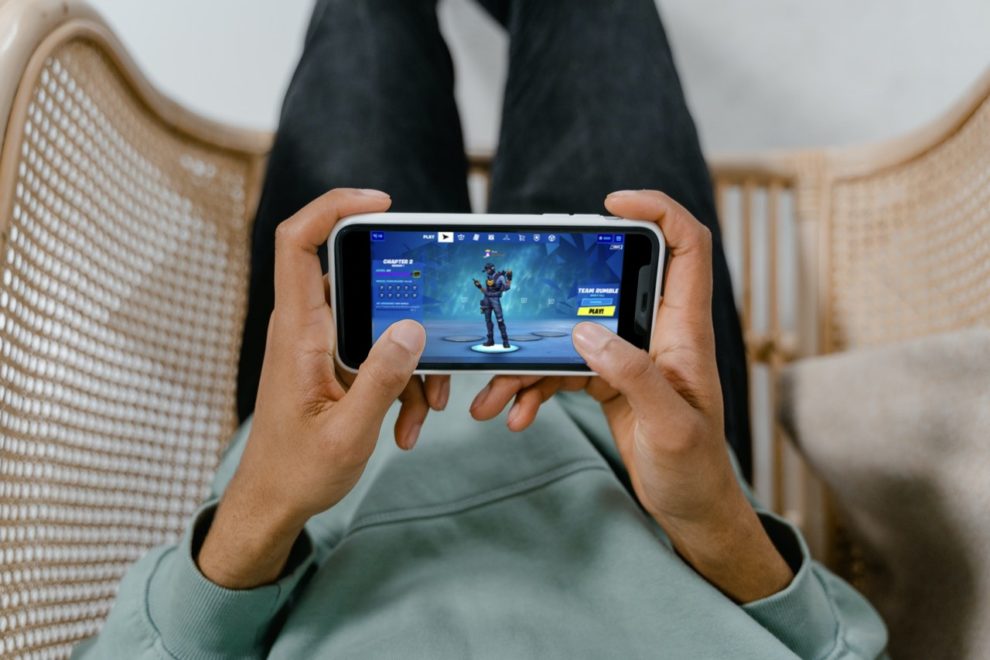 Fortnite Download On iOS Without App Store 2022